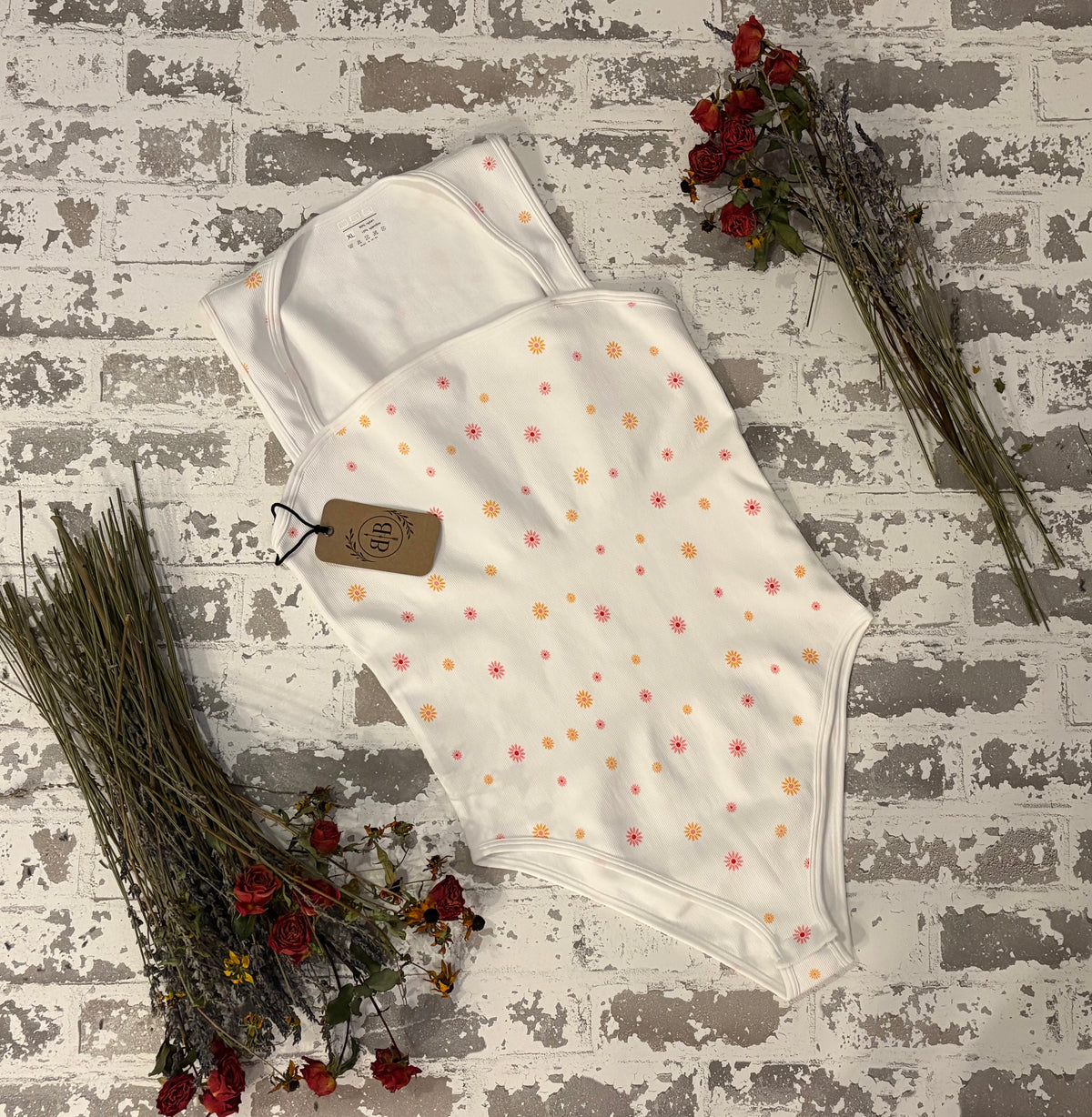 White Sunset Daisy Print Bodysuit